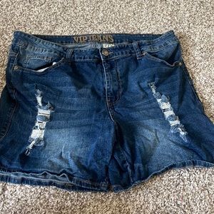 VIP shorts size 16